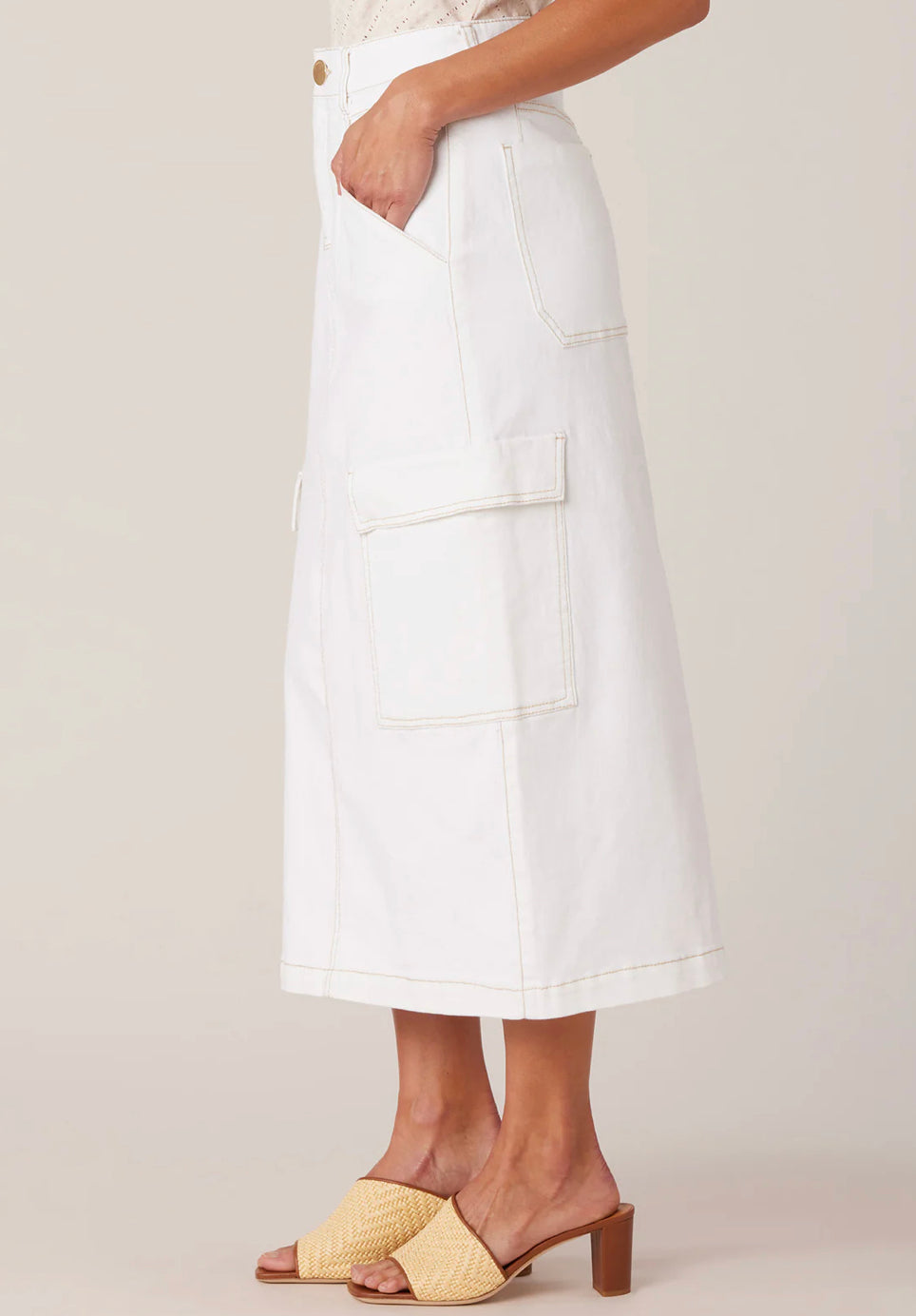 Democracy White Cargo Skirt